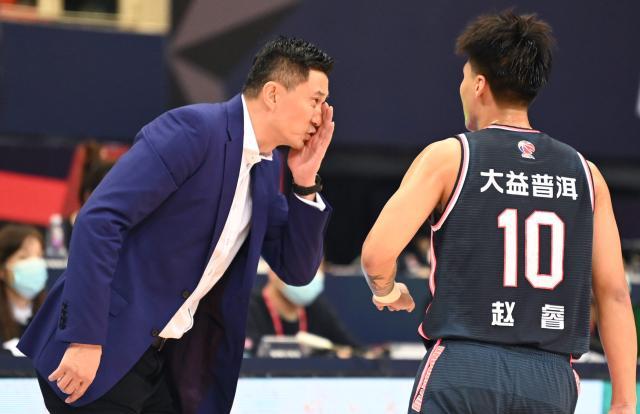 8868体育平台-残阵北控重创卫冕冠军 广东冲四只剩下理论性可能