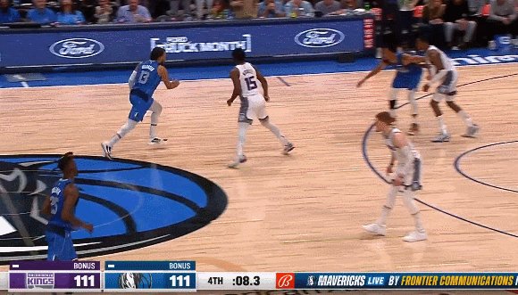 8868-东契奇缺阵丁威迪轰36分化身大腿 独行侠继续打脸